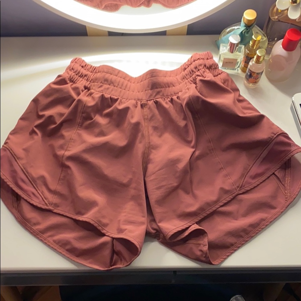 Lulu lemon hotty hot shorts